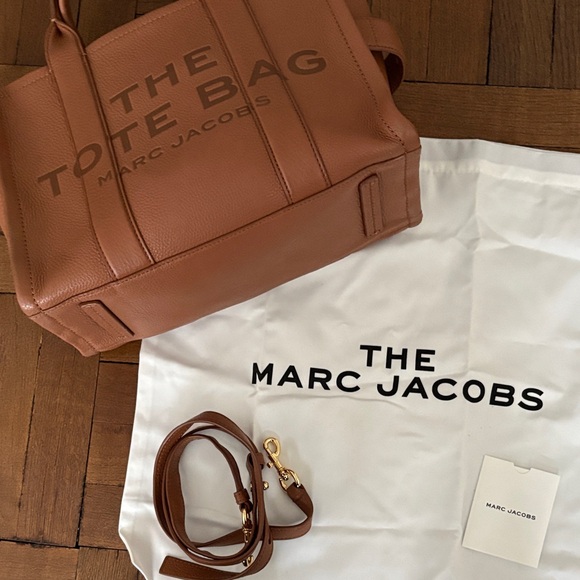 Marc Jacobs The Leather Medium Tote Bag - Picture 3 of 7